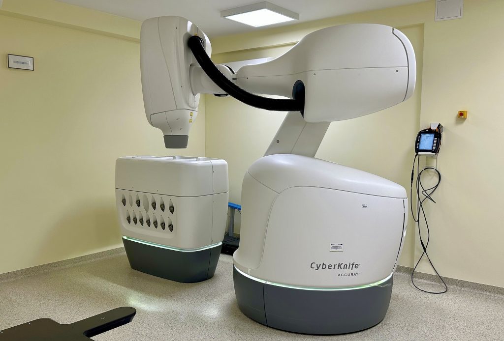 aparat do mikroradiochirurgii CyberKnife