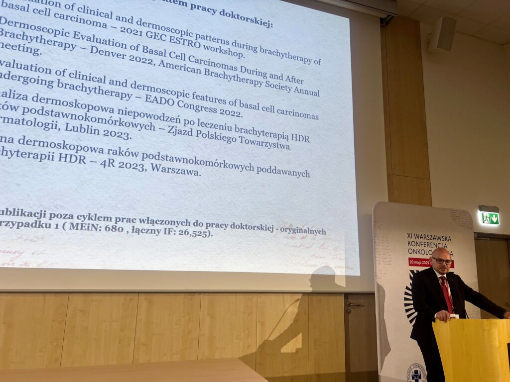 wypowiedź dr n. med. Tomasza Krzysztofiaka na wręczeniu nagrody za najlepszą pracę dr n. med. Tomaszowi Krzysztofiakowi